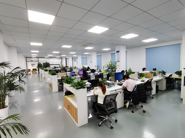 Type-C廠商在市場井噴中的挑戰(zhàn)與機遇:策略與展望